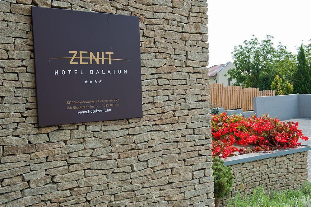 Zenit Wellness Hotel Balaton Vonyarcvashegy Buitenkant foto